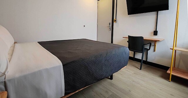 ホテル エスカラ コロニア ローマ