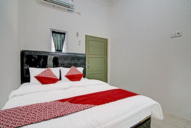 ホテル O エリフ ホームステイ シャリア