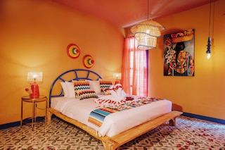 ポー アキ ステイ & ダイン