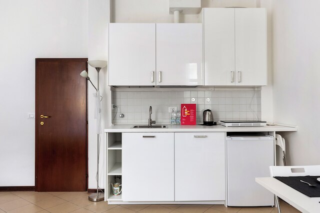 ホワイト リーブス スタジオ バイ ワンダフル イタリー