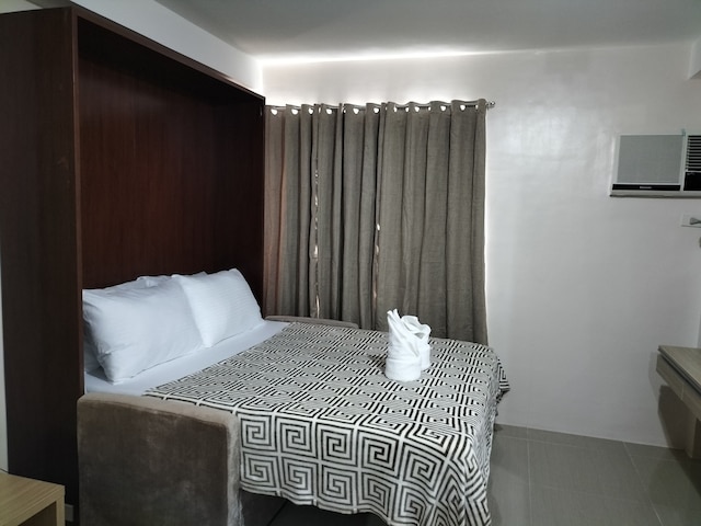 ザ ペルシモン スタジオズ