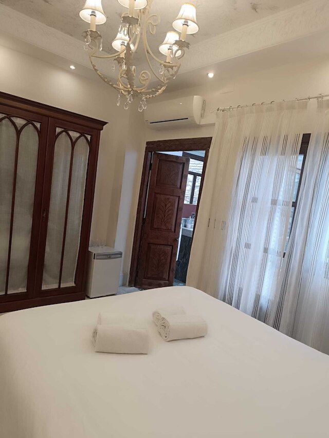 スイート コマレス