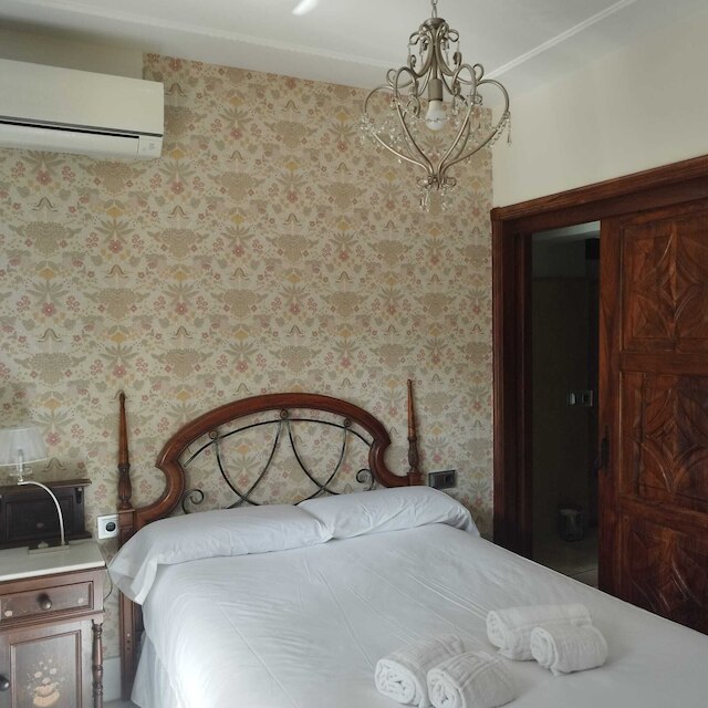 スイート コマレス