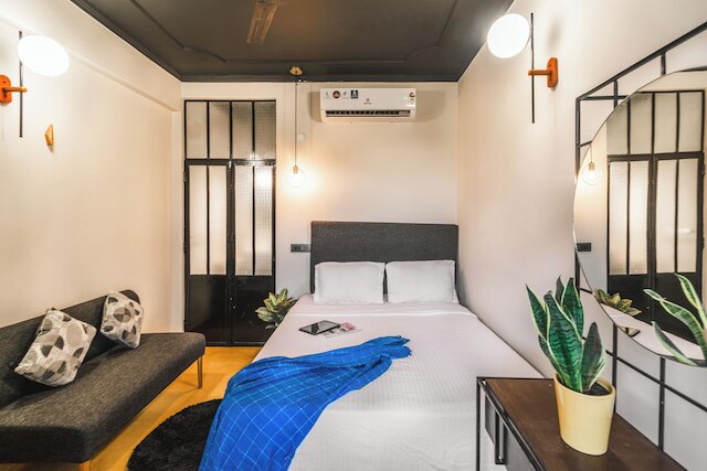 ミニマリスト ワン ハウズ カース ヴィレッジ