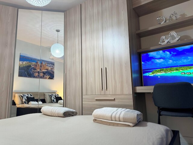 4. セウビューラグジュアリー 2 ベッドルームアパートメント