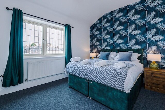 ラブリー 4 ベッド リザランド アパートメント