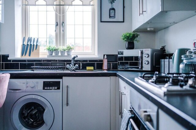 ラブリー 4 ベッド リザランド アパートメント