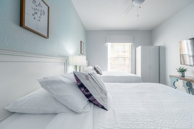 ビスタ ケイ シークレット コーブ 2 ベッドルーム コンド バイ レッドオーニング