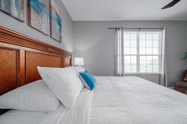 ビスタ ケイ ラグジュアリー ラプソディ 3 ベッドルーム コンド バイ レッドオーニング