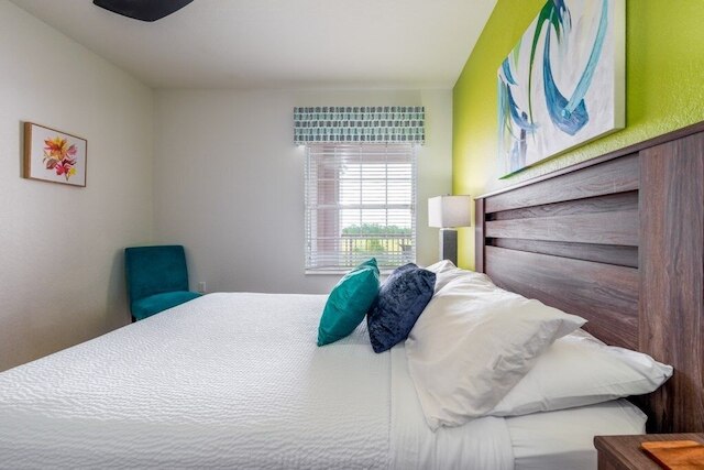 ユア ビスタ ケイ レイクビュー アリュール 3 ベッドルーム コンド バイ レッドオーニング