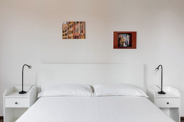 アレッサンドリーニ アパートメント アッラ フィネストレッラ