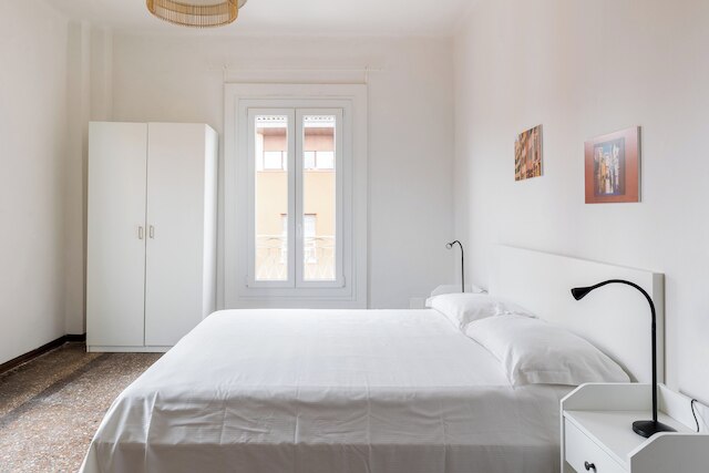 アレッサンドリーニ アパートメント アッラ フィネストレッラ