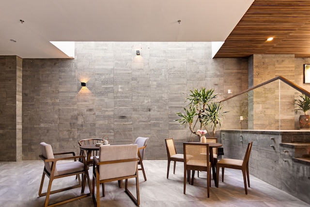 ホアン ティン ホテル & アパートメント ダナン