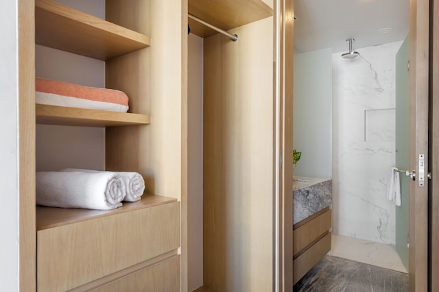 エクスクルーシブ アパートメント ウィズ ルーフトップ プール