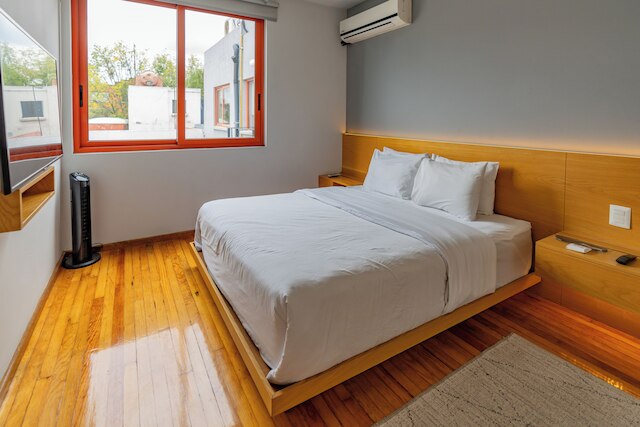 ラ カンペチャナ イン ザ ハート オブ ローマ アンド コンデサ