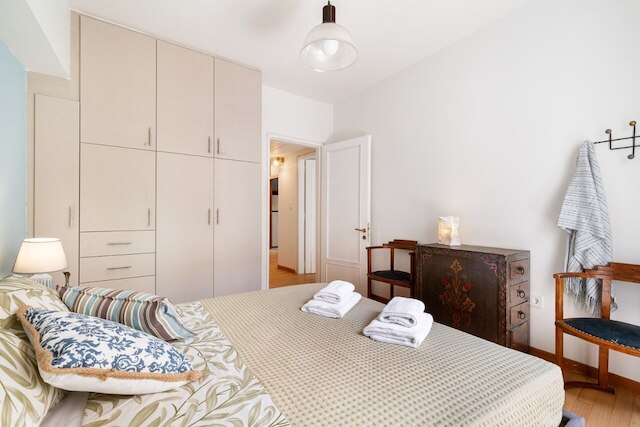 アテニアン ゲート トゥ プラカ