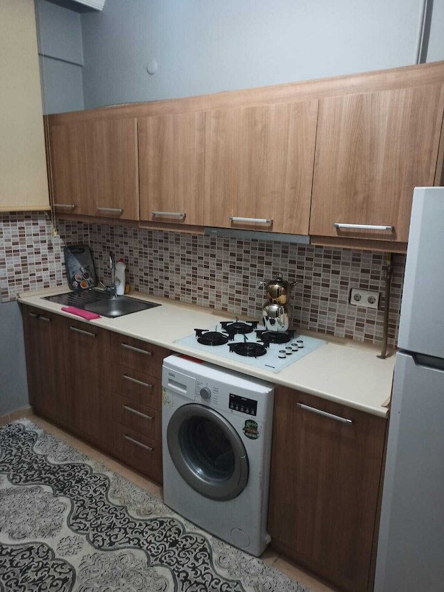 ディラヴァー アパート