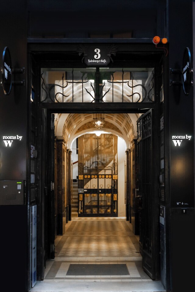 ルームズ バイ ウルフェンソン