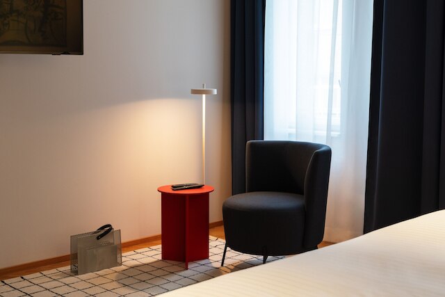 URBANAUTS STUDIOS シルヴェット