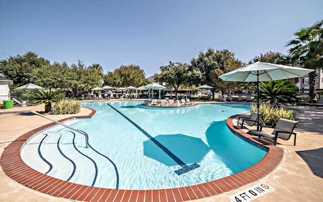 コージー シック 2BR キング スイート ウィズ ジム プール クローズ トゥ DT