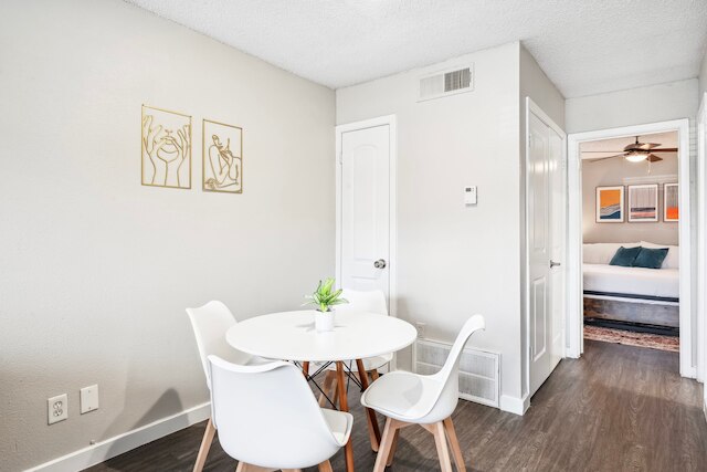 チャーミング キング ベッド 1BR ウィズ プール 5 ミン トゥ DT