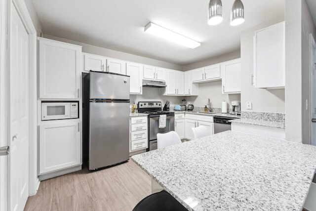 スペーシャス 2BR キング スイート ウィズ ジム プール クローズ トゥ DT