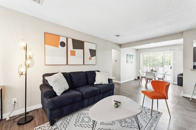 スペーシャス アンド ファン キングベッド 2BR ウィズ プール 5 ミン トゥ DT