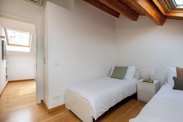 ヴィットリオ エマヌエーレ アパートメント ウィズ テラス