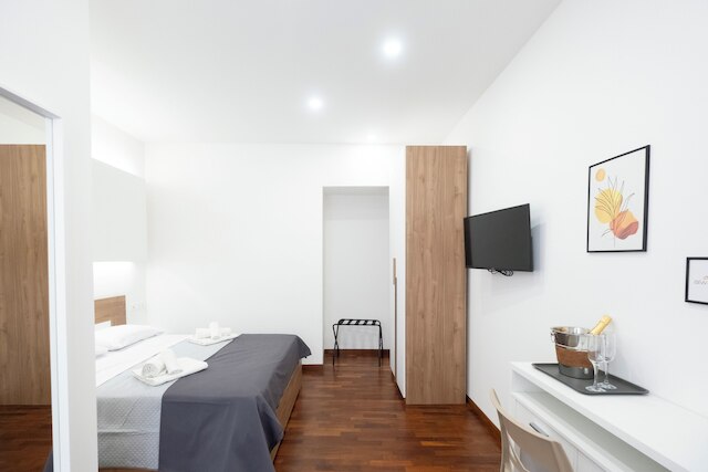 ナポリ ファクトリー ゲスト ハウス