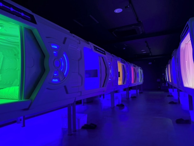 HOTEL GALAXY POD