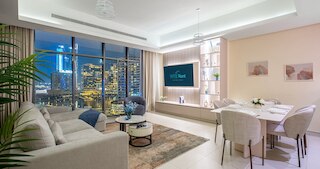 スペーシャス & ラグジュアリー 2.5BD イン ダウンタウン