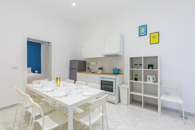 ホワイト & ブルー アパートメント アット サニタ バイ ワンダフル イタリー