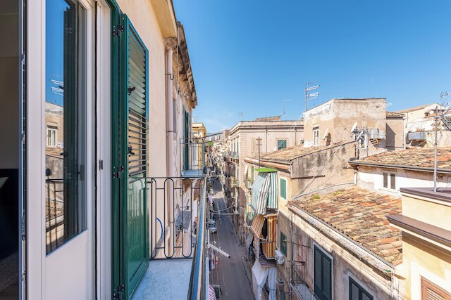 ポルタ ディ カストロ アパートメント ウィズ テラス