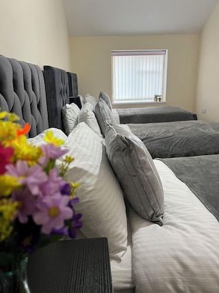 ラグジュアリー ホリデーアパートメンツ