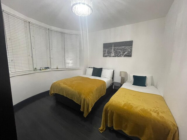 ザ ラグジュアリー ホリデーホーム