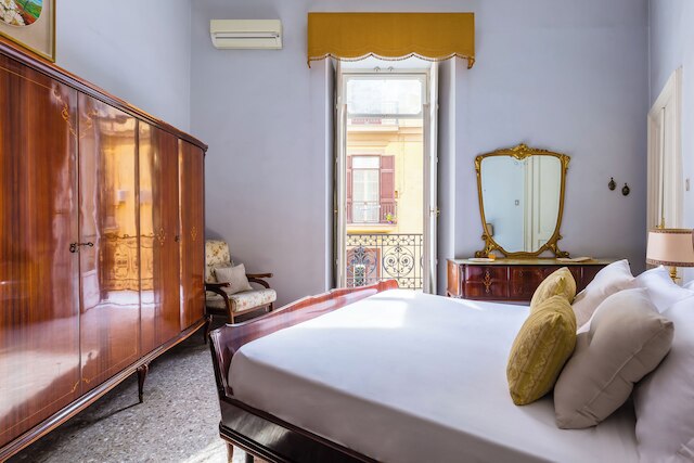 レッティフィロ ファミリー アパートメント