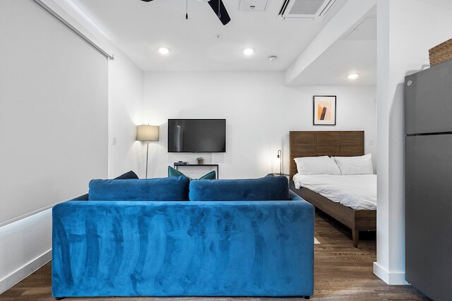 ホーリー ハウス