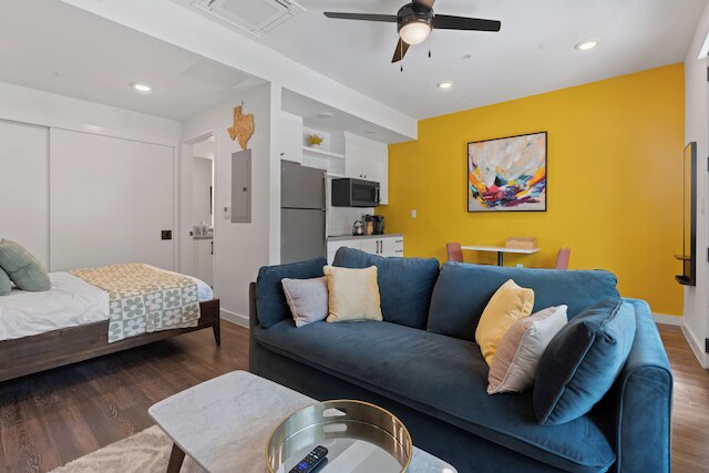 ホーリー ハウス