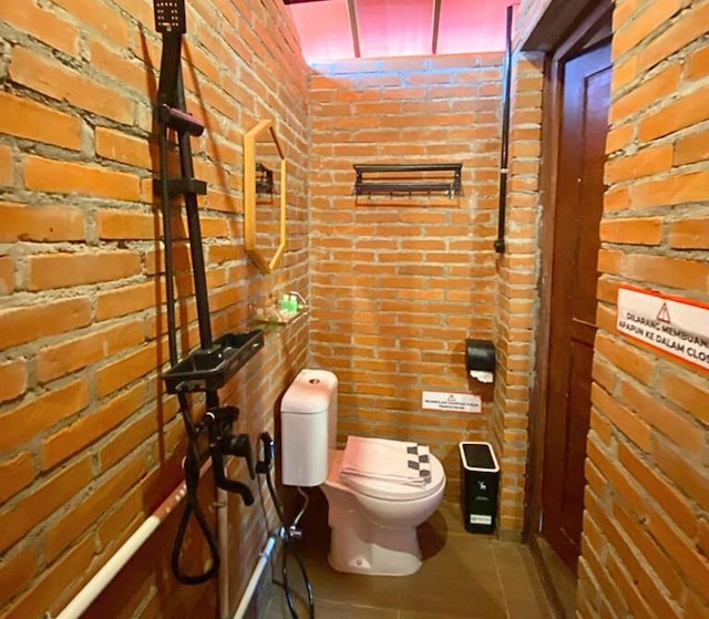 トロピカル ハウス アンド ミニ ゴルフ ヨギャカルタ