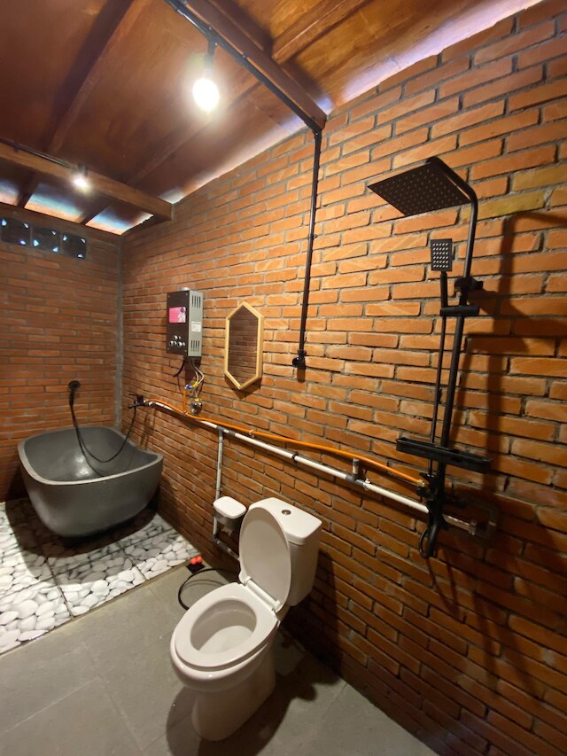 トロピカル ハウス アンド ミニ ゴルフ ヨギャカルタ