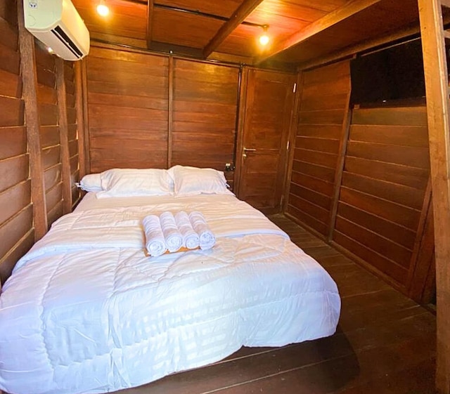 トロピカル ハウス アンド ミニ ゴルフ ヨギャカルタ