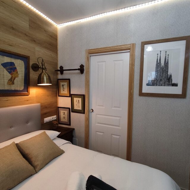 スタジオ オア プライベート ルームズ