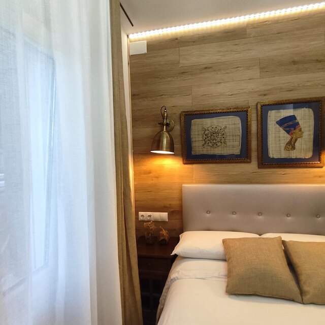 スタジオ オア プライベート ルームズ