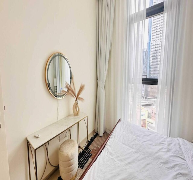 OYO ホーム 1349 ブルジュ クラウン ラグジュアリー 1ベッド アパートメント