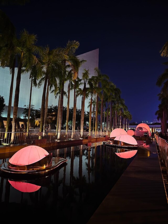 NEW COSMOS GUEST HOUSE