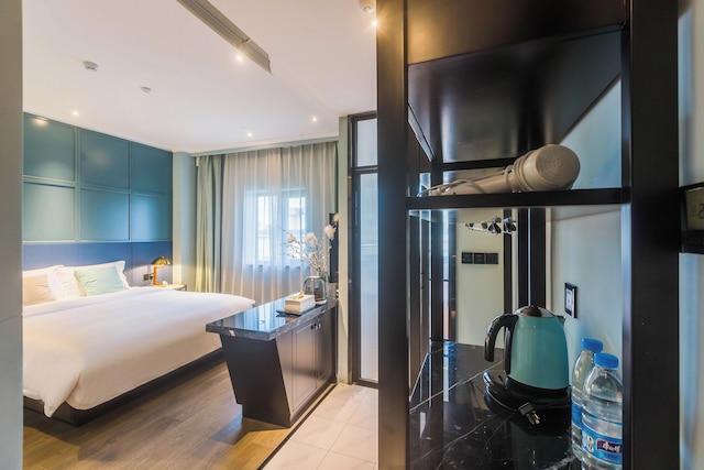 Zheda Yuanzheng Lanshe Hotel