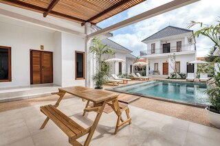 ララ パンジ ヴィラ