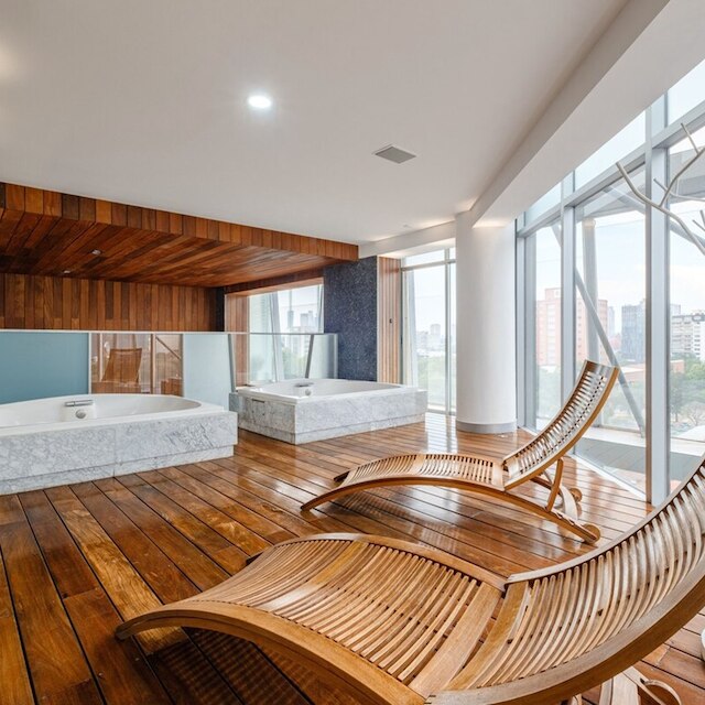 2ベッドルーム アパートメント ウィズ ジャクージ - プール - シティスカイライン