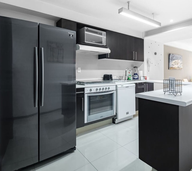 2ベッドルーム アパートメント ウィズ ジャクージ - プール - シティ スカイライン