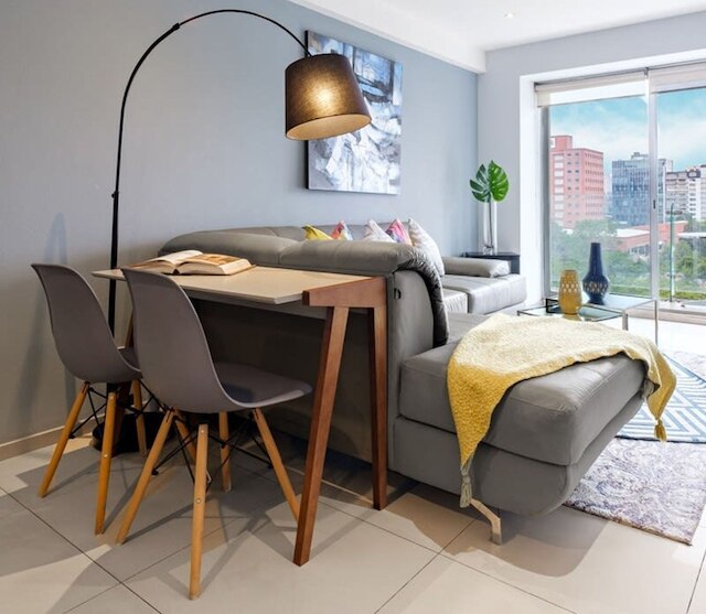 2ベッドルーム アパートメント ウィズ ジャクージ - プール - シティ スカイライン